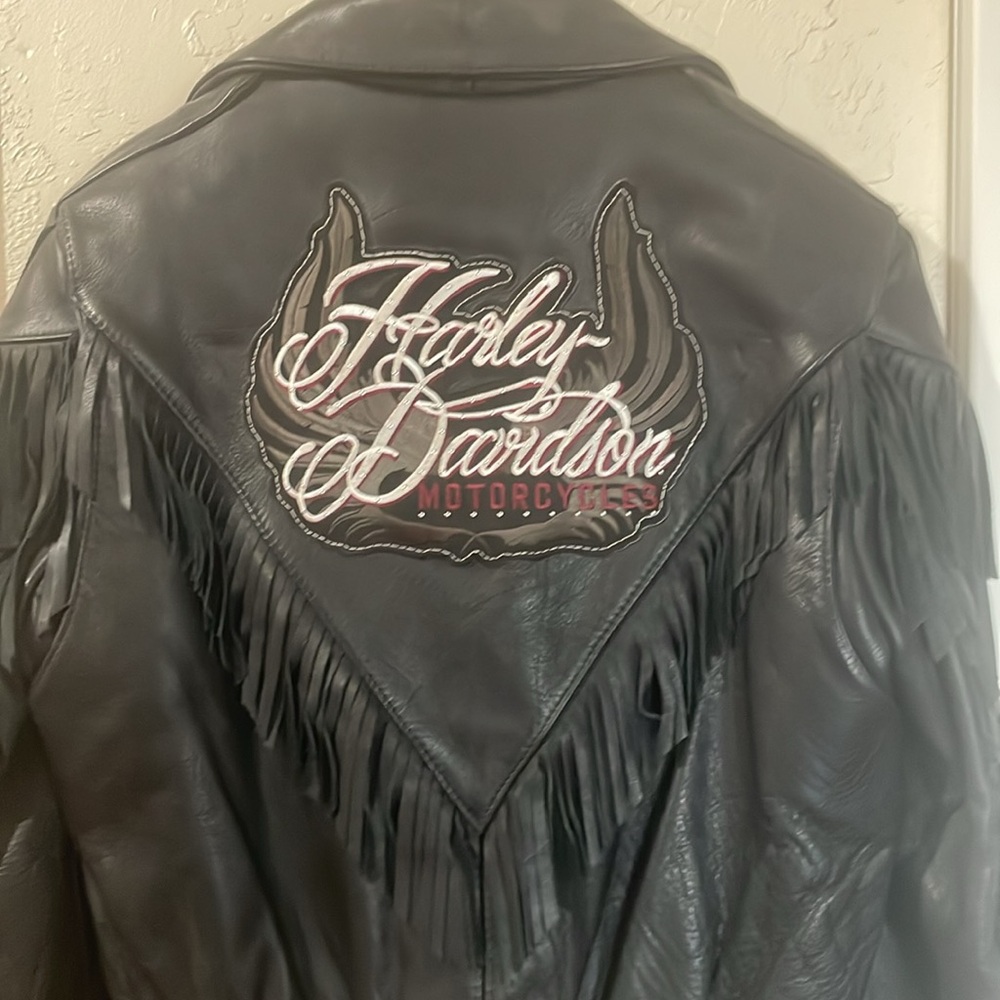 Leather jacket - Picture 2 of 5